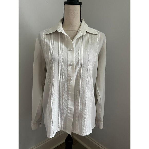 Yves St. Clair Tops - Vintage Off White Pintuck Blouse sz 8 Embroidered Button Down Minimalist Preppy